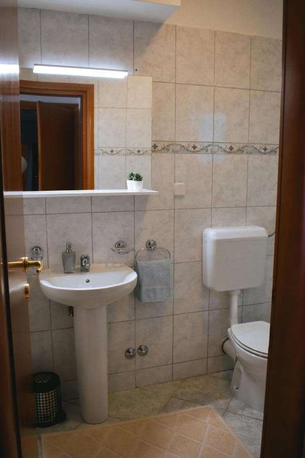 Garden House Vodice Apartman Kültér fotó